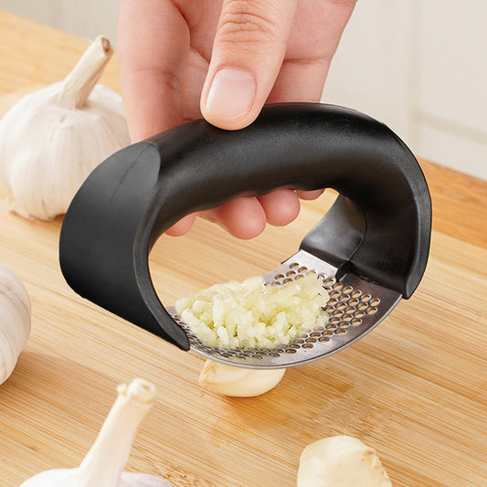 Press Garlic Crusher Kitchen Garlic Rocker 304 Stainless Steel Ginger Crusher Ergonomic Handle Garlic Peeler Easy To Use